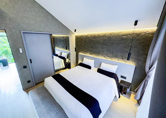 Superior Luxury Loft With Working Desk, Instagramable Pool